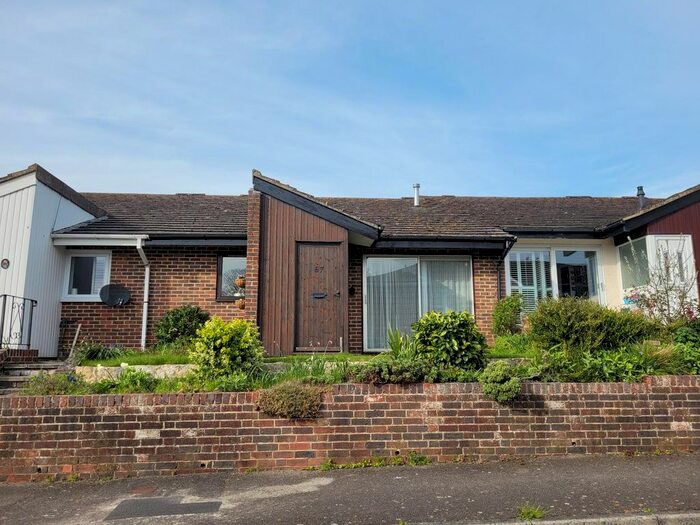 2 Bedroom Bungalow To Rent In Sir John Moore Avenue, Hythe, Kent, CT21