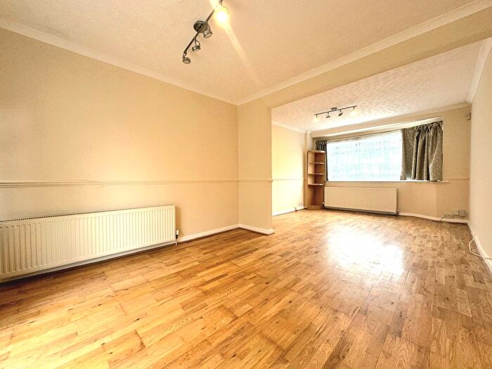 4 Bedroom Terraced House To Rent In Long Elmes, Harrow, HA3