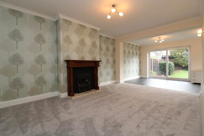 2 Bedroom Bungalow To Rent In Woodland Close, Hutton, CM13