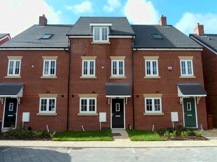 4 Bedroom Mews House To Rent In Hornbeam Close, Great Moor, Stockport, SK2