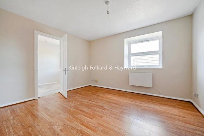 1 Bedroom Apartment To Rent In Millstream Close London, N13