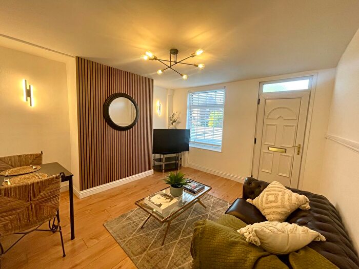 3 Bedroom Property To Rent In Upper St. John Street, Lichfield, WS14