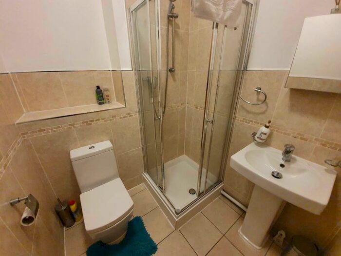 2 Bedroom Apartment To Rent In Warstone Lane, Birmingham, B18