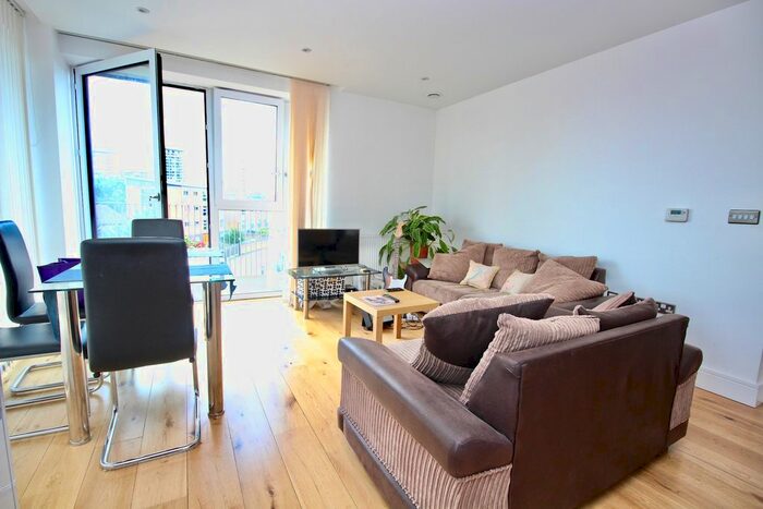 2 Bedroom Flat To Rent In Prince Court, Nelson Street, Canning Town, London, E16