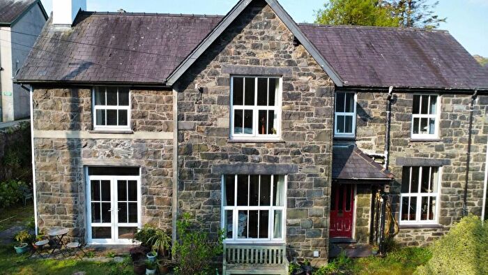 5 Bedroom Detached House For Sale In Llanberis, LL55