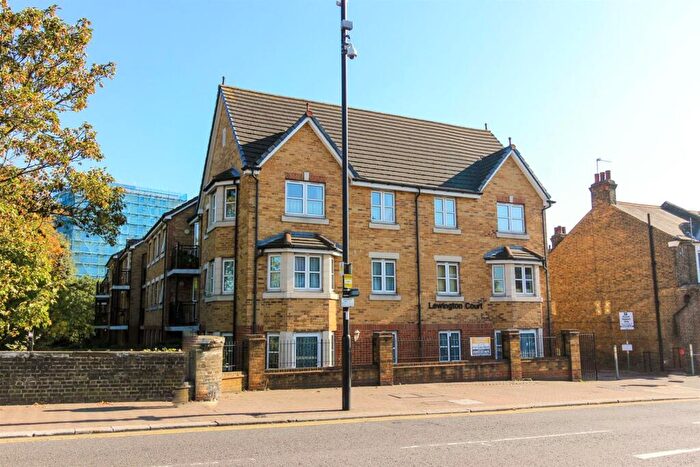 2 Bedroom Flat To Rent In Lewington Court, Hertford Road, Hertford Road, Enfield, EN3