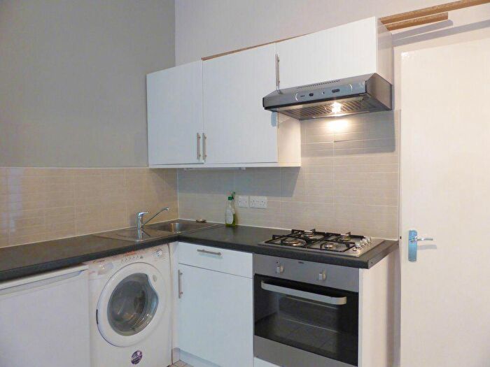 2 Bedroom Flat To Rent In Brunswick Road -, P11