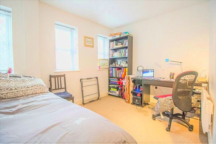 1 Bedroom Apartment To Rent In London Road, Kingston Upon Thames, Surrey, KT2