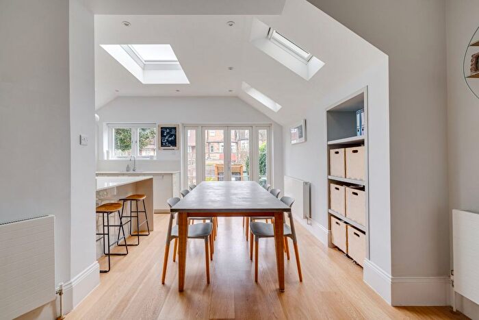 4 Bedroom Terraced House For Sale In Observatory Road, SW14