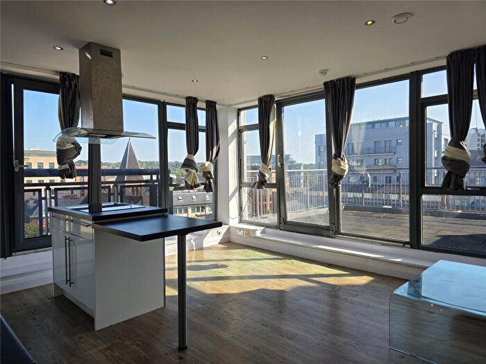 1 Bedroom Apartment To Rent In Crusader House, Thurland Street, Nottingham, Nottinghamshire, NG1