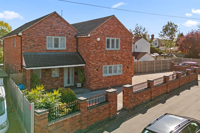 4 Bedroom Detached House For Sale In The Graceland, Aldermans Green Road, Coventry, CV2