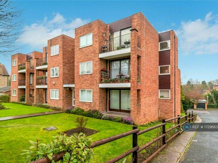 1 Bedroom Flat To Rent In Luscombe Court Park Hill Road, Bromley, BR2