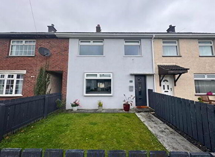 3 Bedroom Mid Terraced House For Sale In Movilla Park, Newtownabbey, BT37
