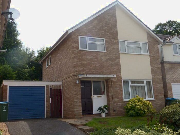 3 Bedroom Detached House To Rent In Chandos Close, Buckingham, Buckingham, Buckinghamshire, MK18