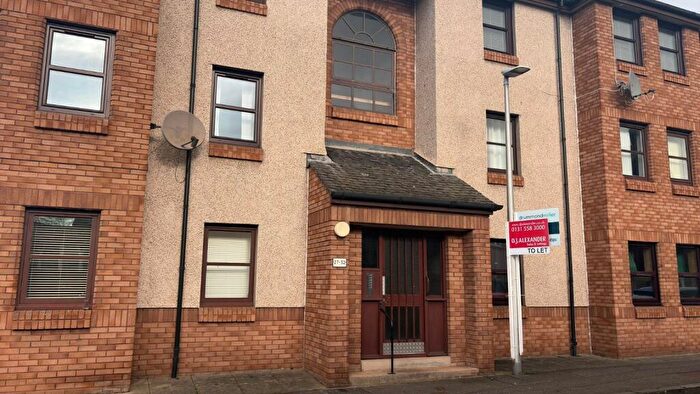 2 Bedroom Flat To Rent In The Paddock, Musselburgh, East Lothian, EH21
