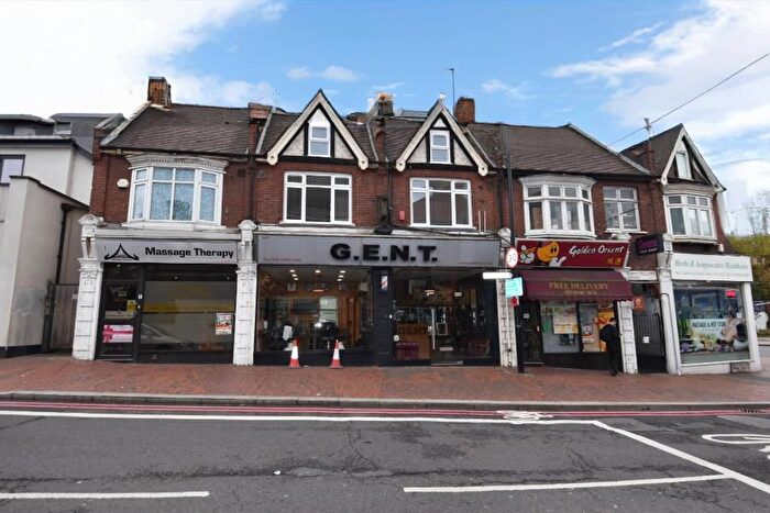 2 Bedroom Property To Rent In Whytecliffe Road South, Purley, CR8