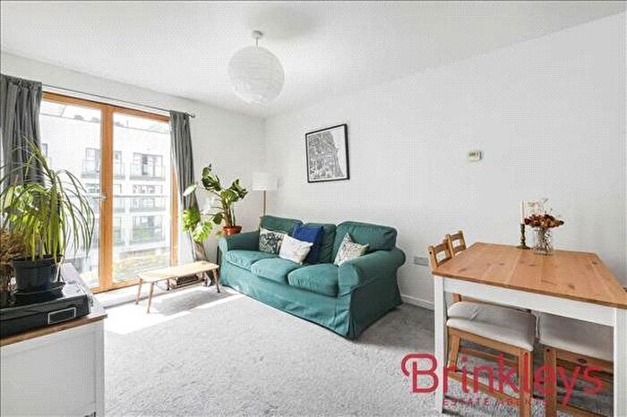 1 Bedroom Flat To Rent In Queen Marys House, Roehampton, SW15