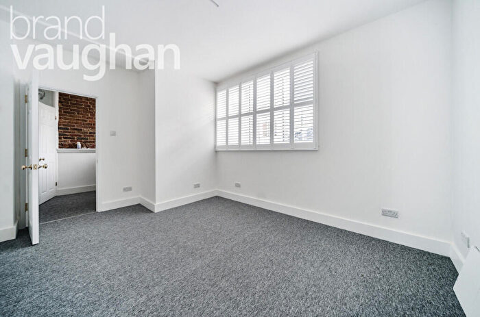 2 Bedroom Terraced House To Rent In Terminus Road, Brighton, East Sussex, BN1