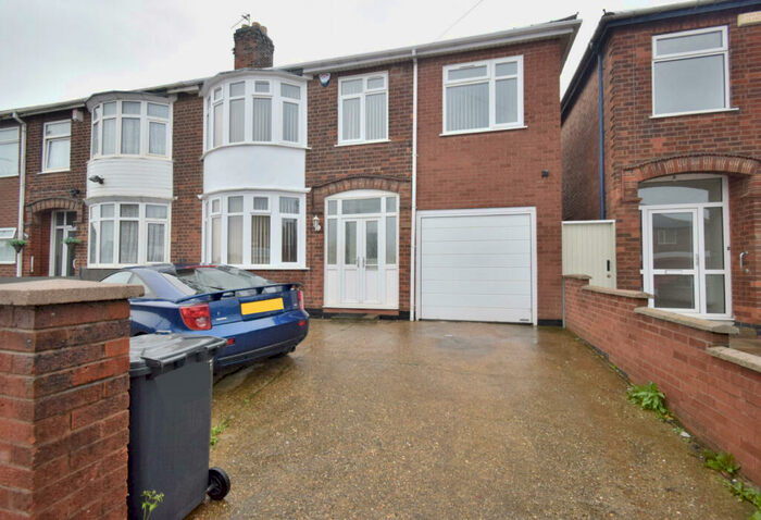 4 Bedroom Semi-Detached House To Rent In Catherine Street, Belgrave, Leicester, LE4