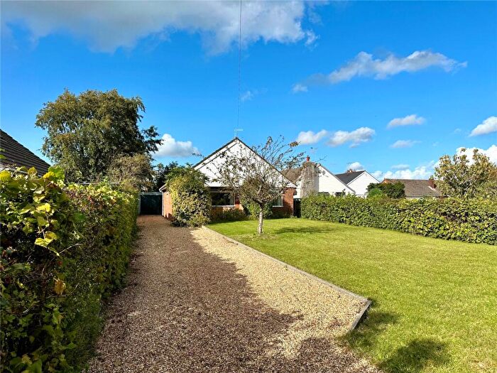 2 Bedroom Bungalow To Rent In Orchard Close, Ringwood, Hampshire, BH24