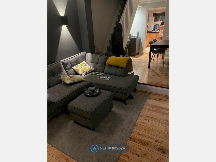 2 Bedroom Terraced House To Rent In Sunnyside, Stansted, CM24