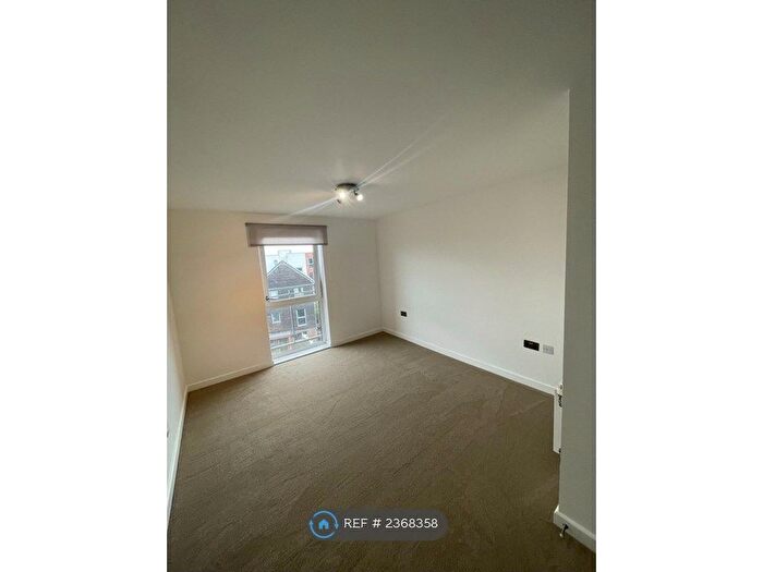 1 Bedroom Flat To Rent In Cloud Close, Dartford, DA1