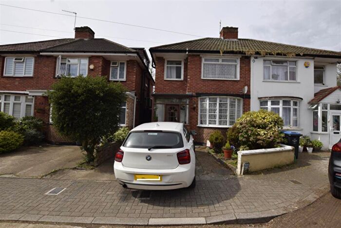 3 Bedroom Semi Detached House For Sale In Hazel Grove, Wembley, HA0