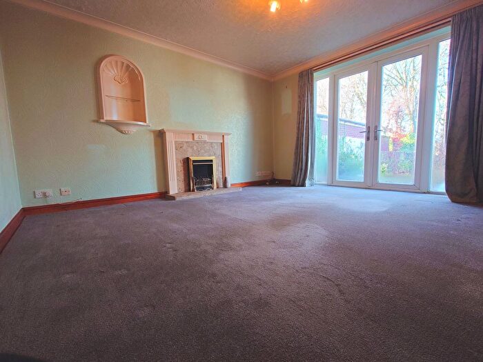 2 Bedroom Detached Bungalow For Sale In Kinnersley Avenue, Kidsgrove, Stoke-On-Trent, ST7