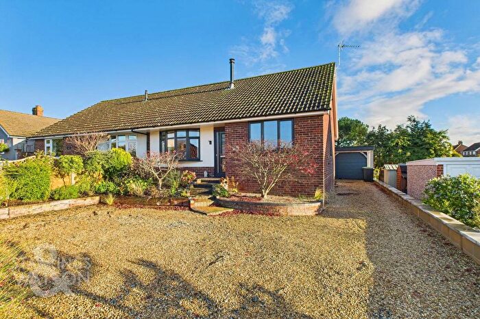 3 Bedroom Semi Detached Bungalow For Sale In Pople Street, Wymondham, Norwich, NR18