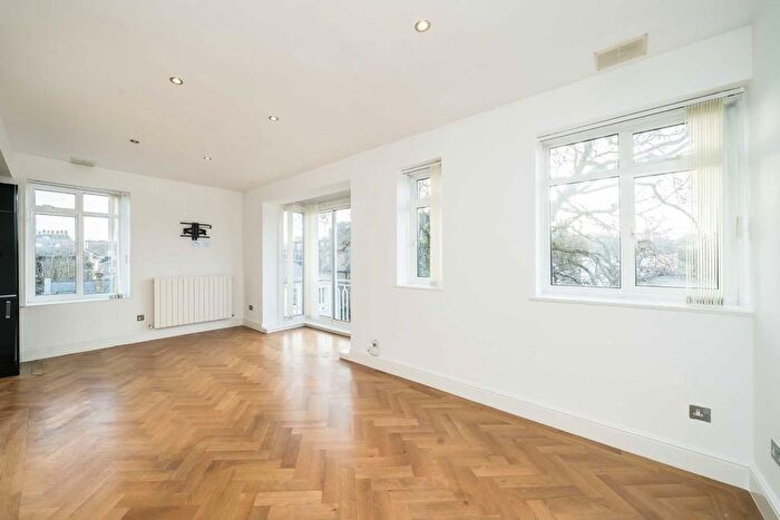 1 Bedroom Flat To Rent In Holland Park Avenue, Notting Hill, W11