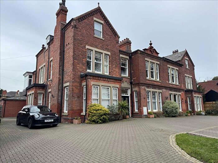 2 Bedroom Apartment To Rent In Welholme Avenue, Grimsby, DN32