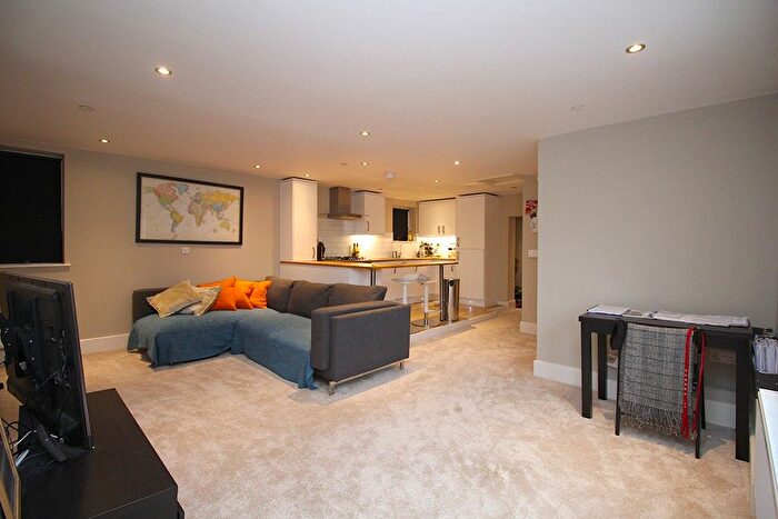 2 Bedroom Mews To Rent In Parish Mews, Loughborough, LE11