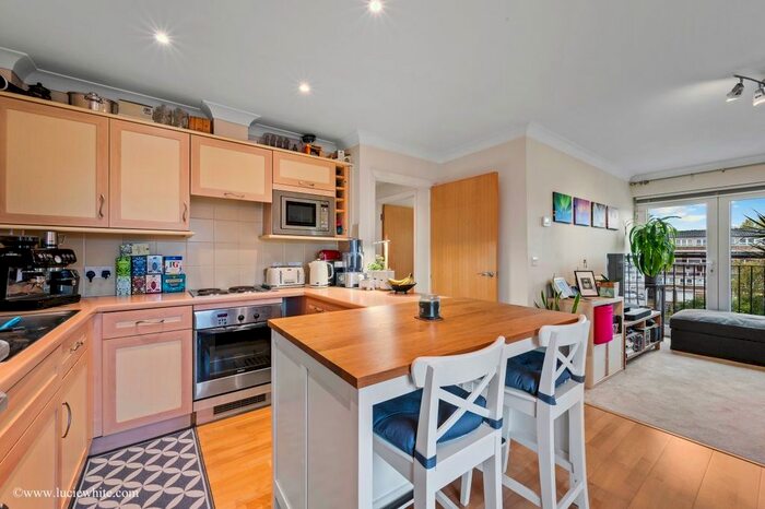 2 Bedroom Flat To Rent In Hawks Road, Norbiton, Kingston Upon Thames, KT1