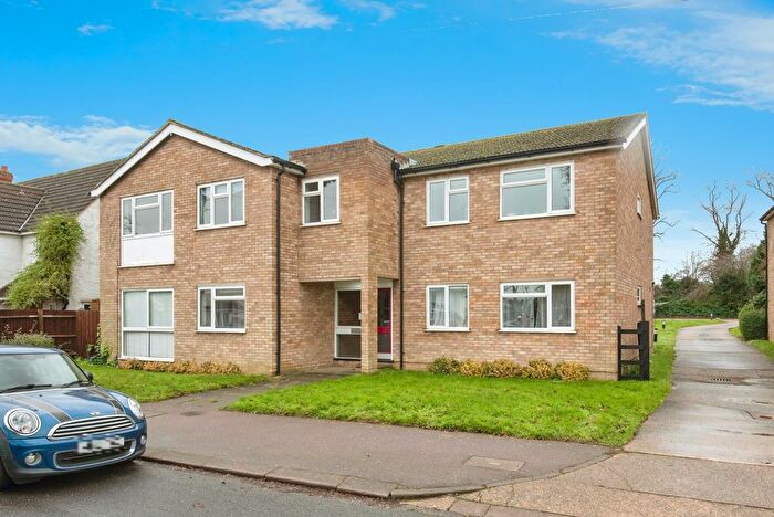 2 Bedroom Maisonette For Sale In Lancaster Avenue, Hitchin, Hertfordshire, SG5