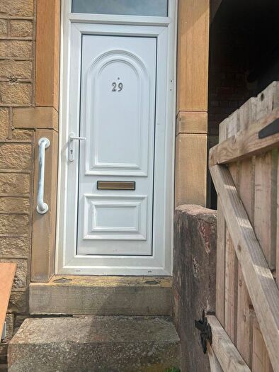 2 Bedroom Terraced House To Rent In Scholes Road, Huddersfield, HD2