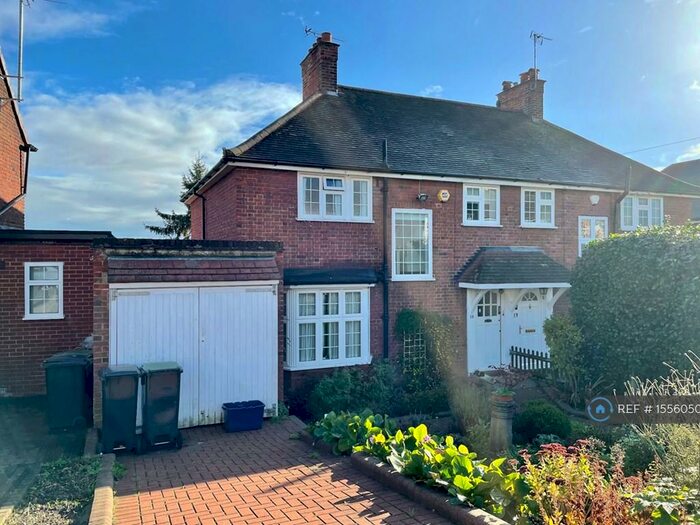 3 Bedroom Semi-Detached House To Rent In Roding View, Buckhurst Hill, IG9