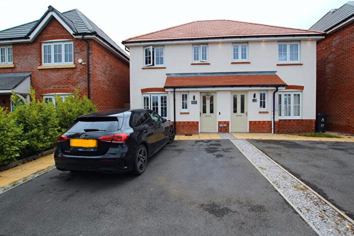 3 Bedroom Semi-Detached House To Rent In Tybalt Way, Prescot, L34