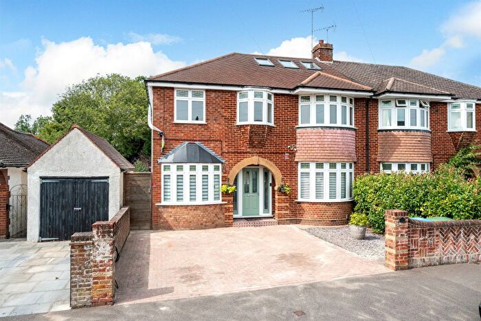 5 Bedroom Semi-Detached House For Sale In Longfield Road, Tring, HP23