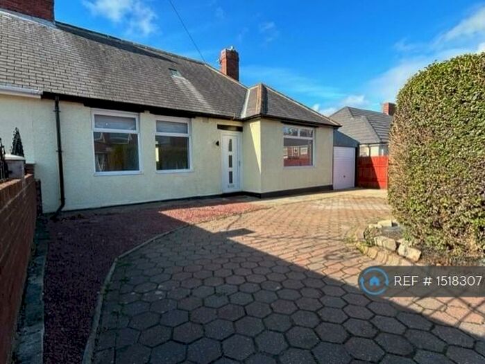 3 Bedroom Bungalow To Rent In Hawthorne Avenue, South Shields, NE34