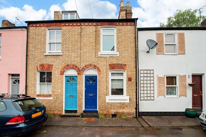 3 Bedroom Terraced House For Sale In School Place, Oxford, OX1
