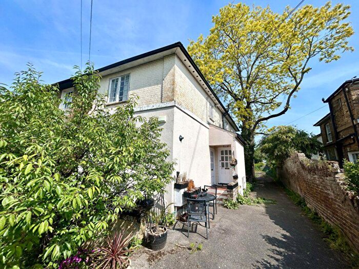 1 Bedroom Flat To Rent In Sussex Place, SL1