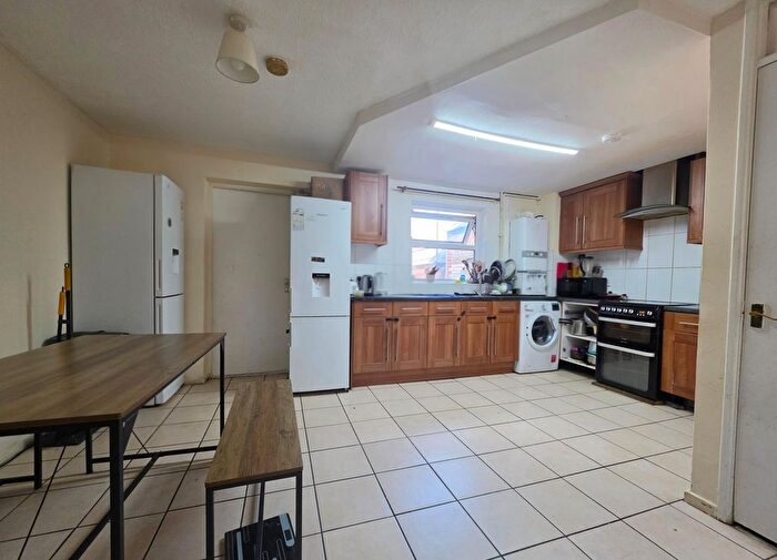 3 Bedroom Terraced House To Rent In Tindal Street, London, SW9