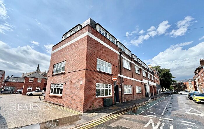 1 Bedroom Flat For Sale In Christchurch Road, Bournemouth, BH1