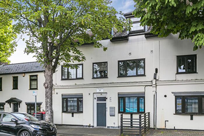 1 Bedroom Flat For Sale In Lind Road, Sutton, SM1