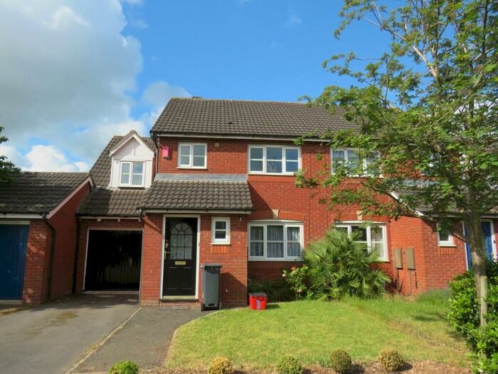 3 Bedroom House To Rent In Faulconbridge Way, Heathcote, Warwick, CV34