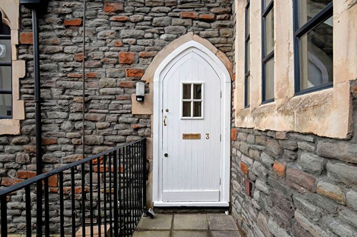 2 Bedroom Flat For Sale In Glebe Road, The Glebes Glebe Road, BS5