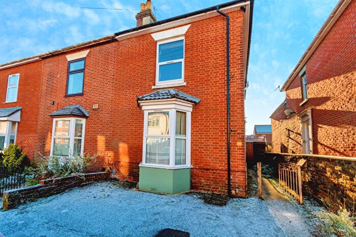 4 Bedroom End Terrace House For Sale In Avenue Road, Southampton, SO14