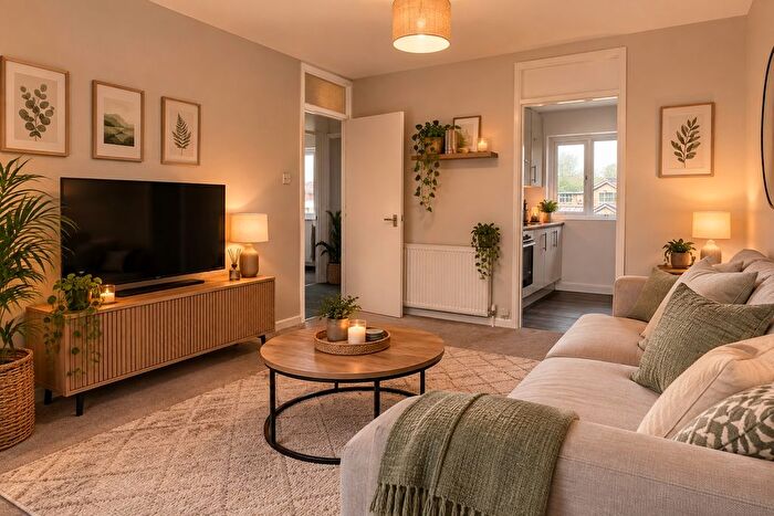 2 Bedroom Maisonette For Sale In Lyneham Gardens, Minworth, Sutton Coldfield, West Midlands, B76