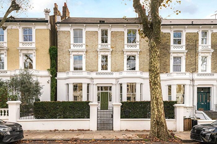 5 Bedroom Detached House For Sale In Bassett Road, Notting Hill, London, W10