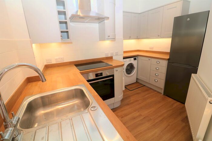 2 Bedroom End Of Terrace House To Rent In Woodyer Walk, Dorking, RH4